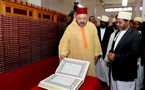 S N Gal Le Roi Mohammed Vi Fait Don De Corans Vid O