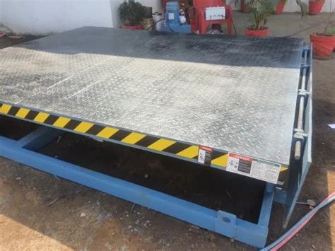 Hydraulic Dock Leveler In Bihta Mild Steel Ton At Rs In