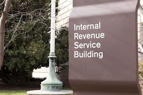 IRS' aging tech infrastructure is costing money and putting taxpayers
