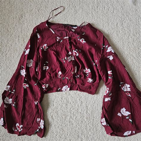 Glassons Floral Crop With Wide Sleeves Never Depop