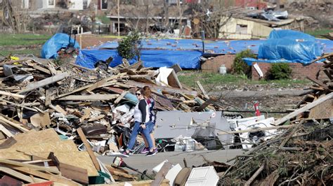 Woman facing new charges connected to Tennessee tornado relief