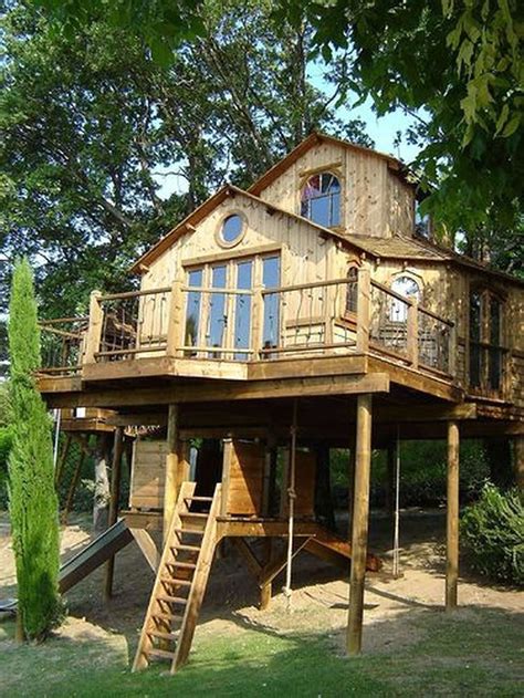 Best Crooked Tree House Design Ideas Frugal Living Tree House