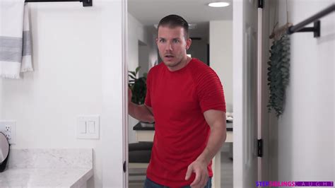 Linda Y Pequeña Latina Se Folla A Su Hermanastro Aria Valencia