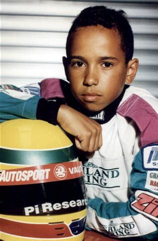 Famous Sports Stars: Lewis Hamilton Pictures