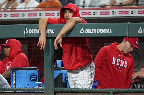 Joey Votto Taking Bp In Cincinnati But Still No Major League Return In Sight The Athletic