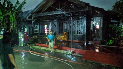 Berkobar Hebat Api Hanguskan Dua Rumah Di Seberang Aspol Katajari