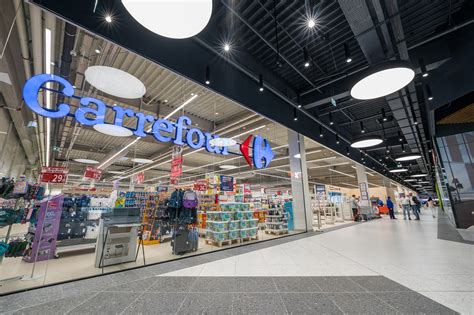 CARREFOUR și LILY ZHANG amendate de Protecția Consumatorului Arad