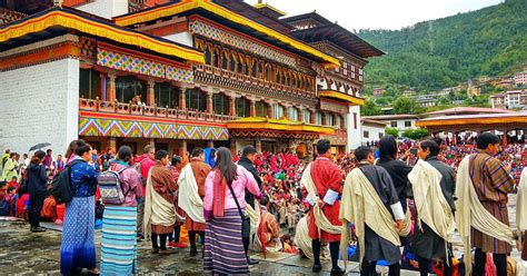 Bhutanese Traditional Clothing Explore Gho And Kira