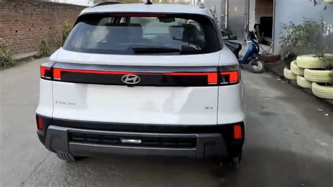 Hyundai Creta Facelift Spied At Dealership Stockyard Carwale