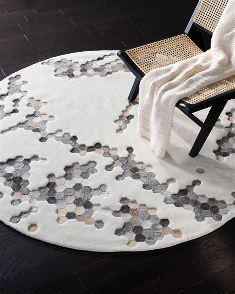 8 Round Rug | horchow.com