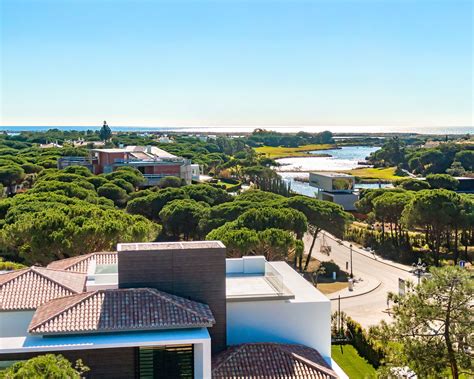 Buyers Are Flocking the Golden Triangle of Portugal’s Algarve Region