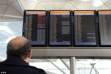 Flights Delayed By Up To 2 Hours At Gatwick And Stansted Airport