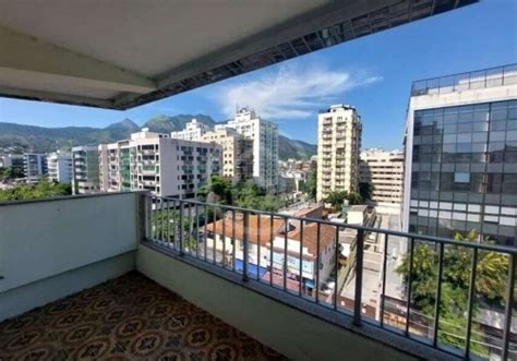 Apartamentos 2 quartos à venda na Estrada dos Três Rios no Rio de