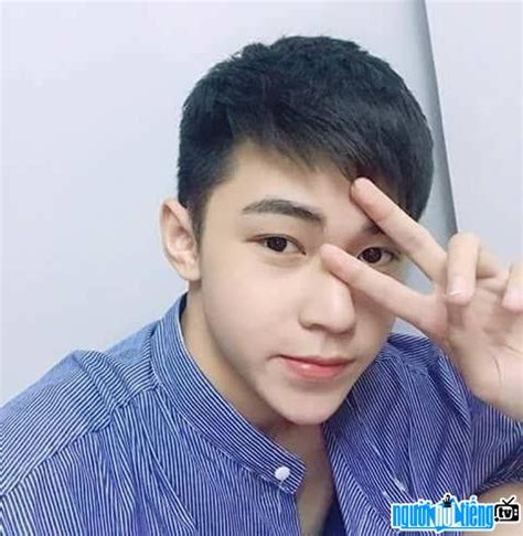 Hot boy Hoàng Đức Long