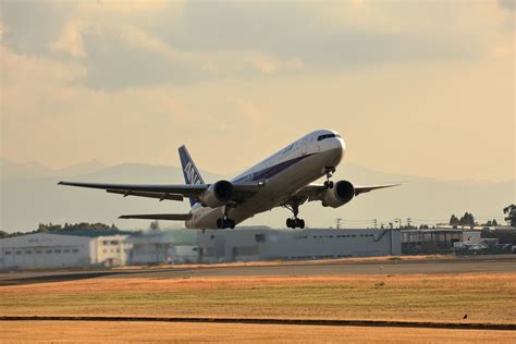 全日空機離陸。 写真箱。