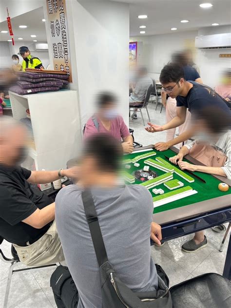 棋牌社掛羊頭賣狗肉 松山警颱風天破職業賭場逮59人 社會 中時新聞網