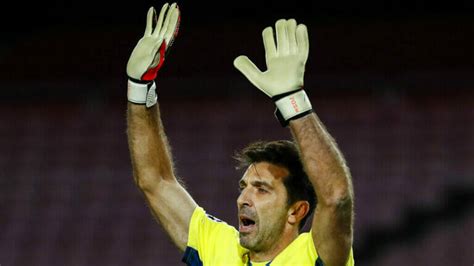 Gianluigi Buffon Hasta 2024 Con El Parma