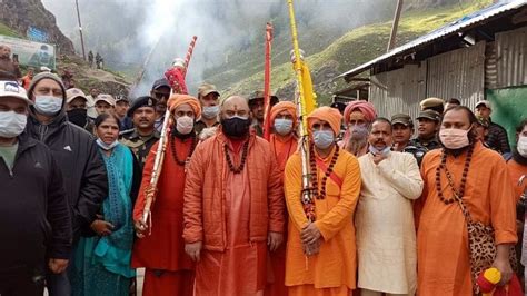 Amarnath Yatraछड़ी मुबारक चंदनबाड़ी से शेषनाग के लिए रवाना कल पंचतरणी