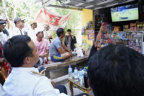 Gubernur Resmikan Pengoperasian Listrik Jam Pulau Lae Lae Linisiar Id