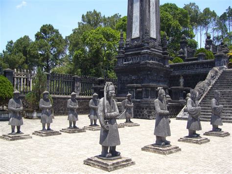 Khai Dinh tomb - Unique Asian-European architecture - Focus Asia and ...