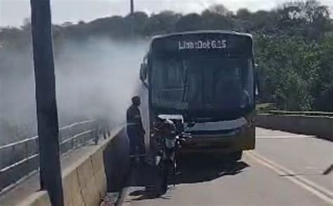 Princípio de incêndio é registrado em ônibus da linha Outeiro São