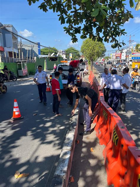 Penutupan U Turn Ruas Jalan Gajah Mada Dinas Perhubungan Provinsi Ntb