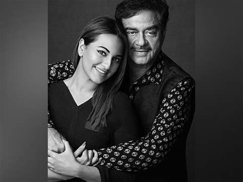 Here S How Sonakshi Wished Papa Shatrughan On His Birthday