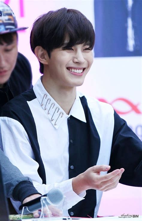 Pin On K P O P Vixx Hongbin Vixx Singer