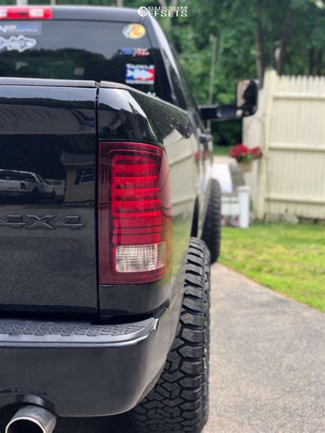 2014 Dodge Ram 1500 With 20x10 24 XF Offroad Xf 218 And 33 12 5R20