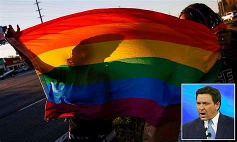 Florida Passes Don T Say Gay Bill Banning Discussion Of Sexual Orientation Daily Mail Online