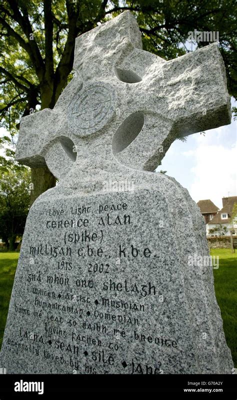 Spike Milligan Headstone Stock Photo Alamy