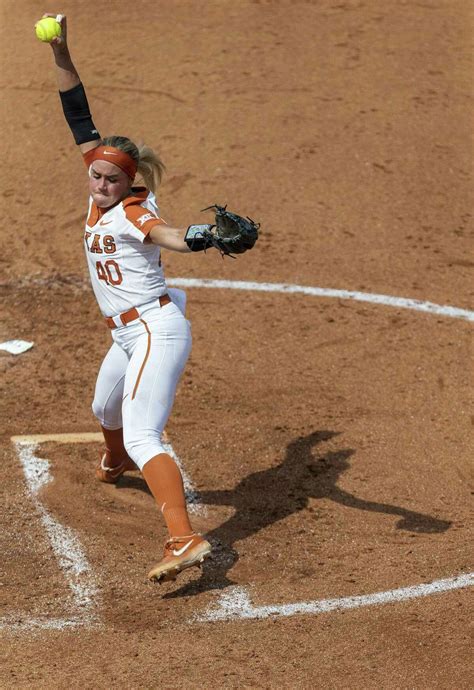 Texas Senior Softball Star Miranda Elish Opts Out Of 2021 Season