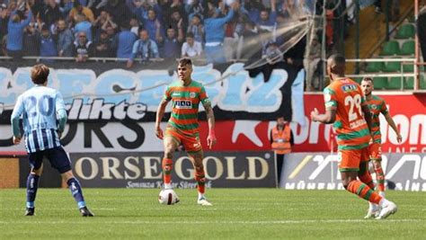 Alanyaspor Adana Demirspor maçından kareler