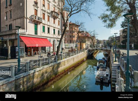 Spring Afternoon On Lido Island In Venice Stock Photo Alamy