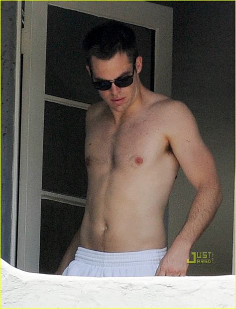 Chris Pine Finally Shirtless Naked Male Celebrities