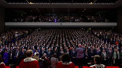 Mort de Robert Badinter une minute de silence observée lors de la