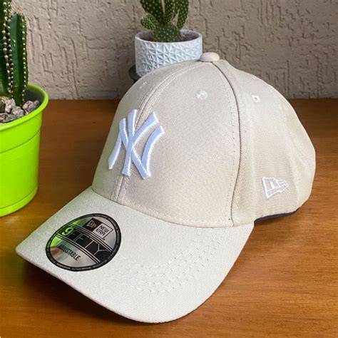 Boné NY New York Yankees Aba Curva Premium Masculino e Feminino Nude Branco Shopee Brasil