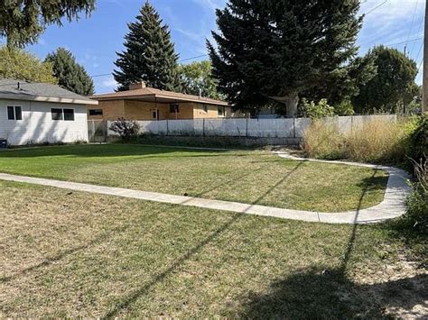 752 Garfield St Idaho Falls ID 83401 Zillow