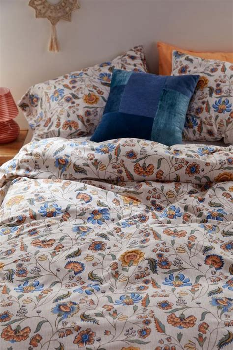 12 Fall Bedding Buys We Love Best Fall Comforter Sets Sheets And Duvet