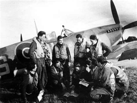 Asisbiz Spitfire Lfix Raf Sqn Nls Pl George Lents And Fellow