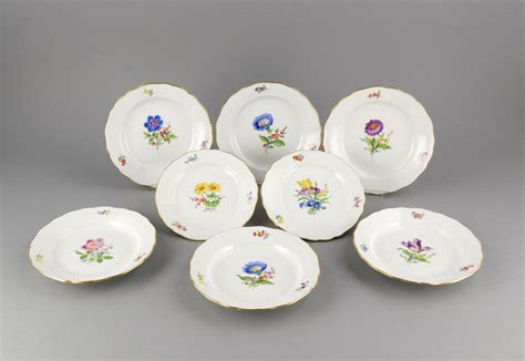 Acht Teller Meissen Auctions Price Archive