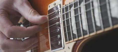 What Makes Fingerstyle Guitar So Hard? – Rock Guitar Universe