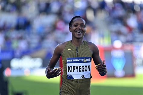 Meet Faith Kipyegon The 1500m World Record Holder Who Is Eying A