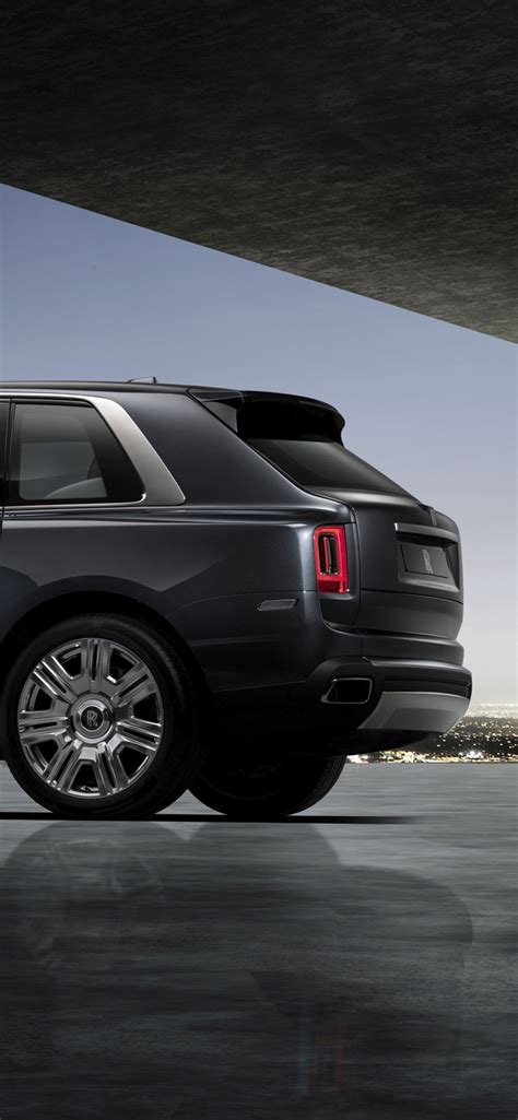 X Rolls Royce Cullinan Rear K Iphone Xs Max Hd K Wallpapers