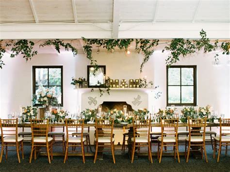 10 of the Best Arizona Wedding Florists | Woman Getting Married