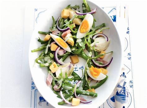 Maaltijdsalade Met Oude Kaas Recept Allerhande Albert Heijn