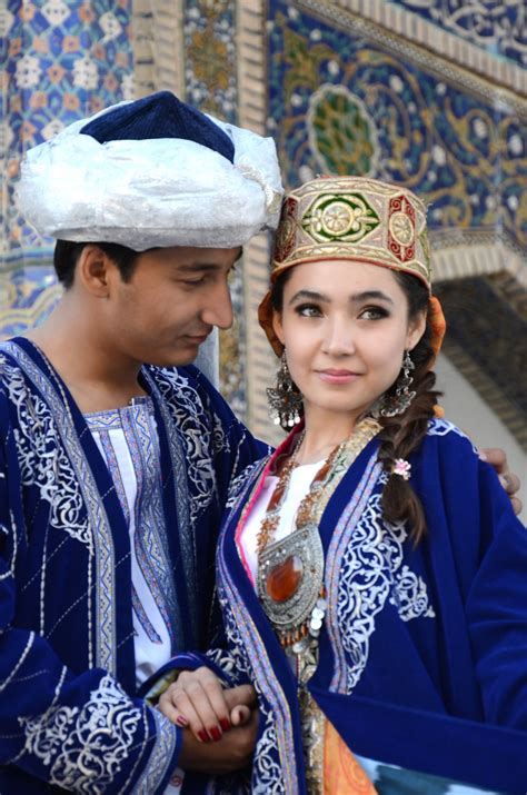 Traditional dress - Bukhara, Uzbekistan | Traditional dresses
