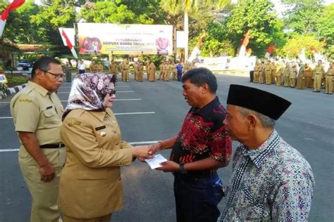 PENSIUNAN PNS SUJUD SYUKUR Pengesahan APBN 2024 Membuat 4 Tunjangan