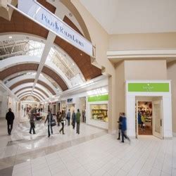 Fashion Outlets of Niagara Falls - hours, stores, coupons (Niagara ...