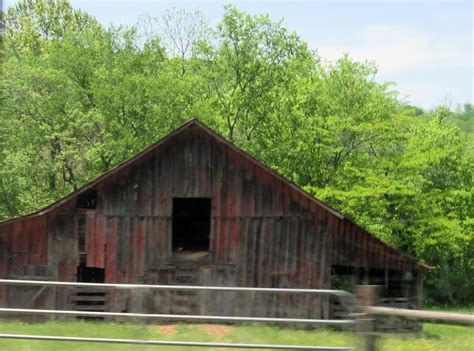 Living Life On Main Street: Tennessee Barns